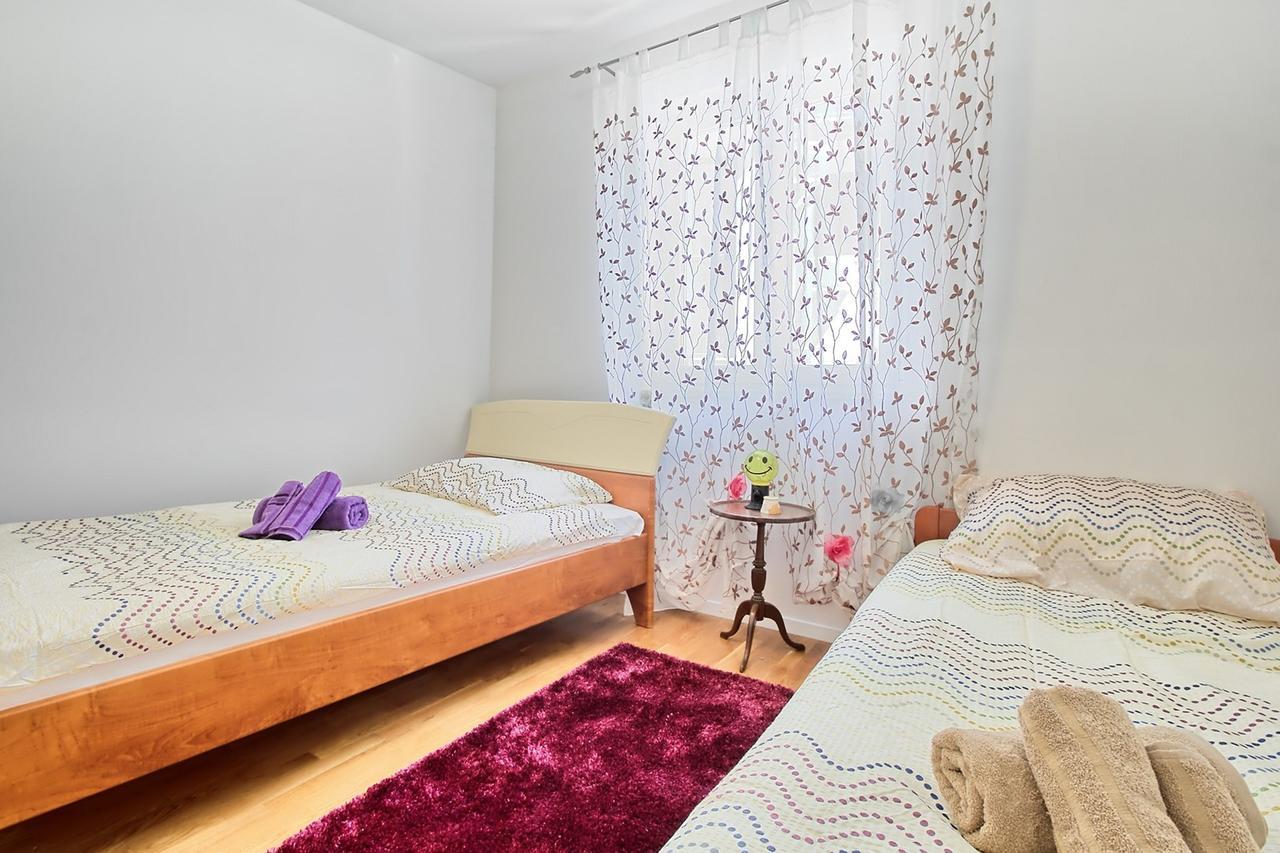 Summertime House With Apartment Umag Dış mekan fotoğraf