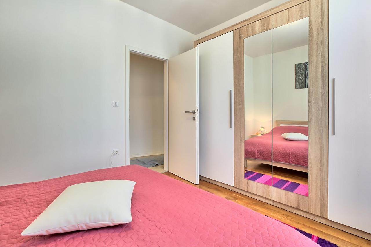 Summertime House With Apartment Umag Dış mekan fotoğraf